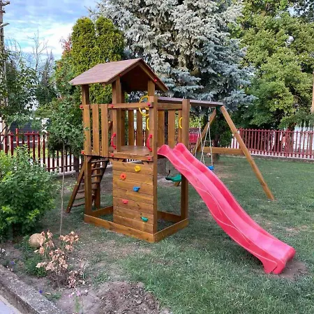 Krisztina 2-3 아파트 *