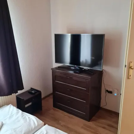 Apartment Krisztina 2-3 *