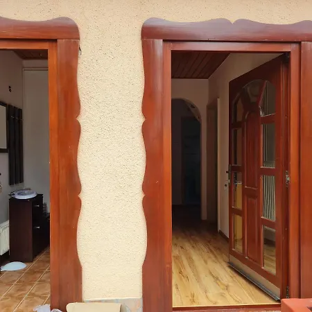 Krisztina 2-3 Apartamento