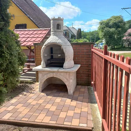 Krisztina 2-3 * Szigethalom