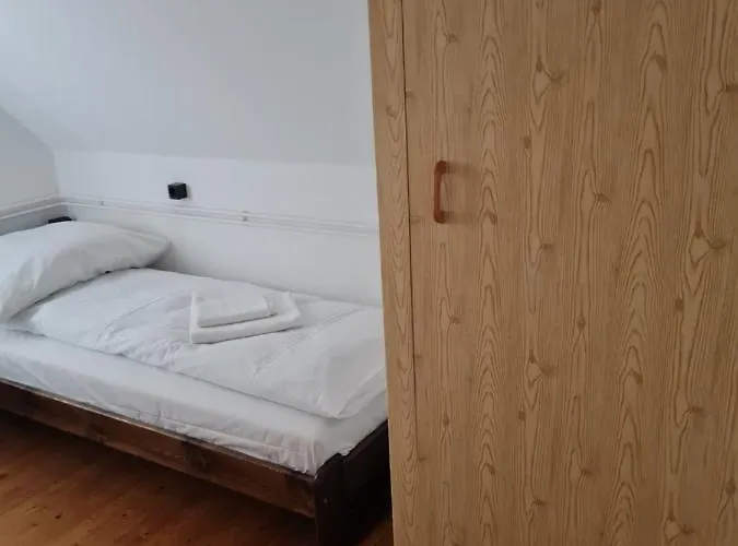 Krisztina 2-3 Apartment *