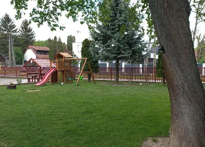 Apartment Krisztina 2-3 *